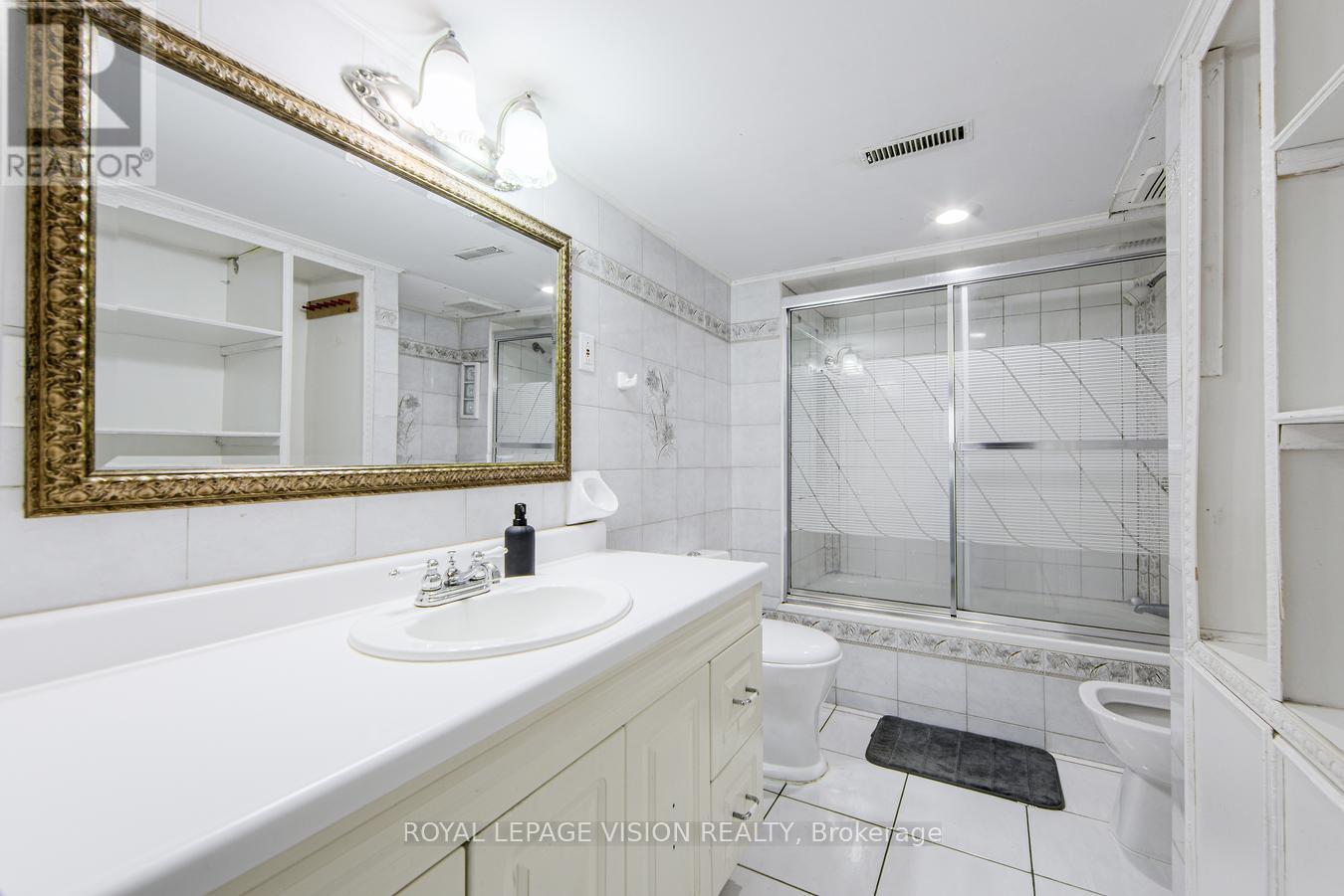 79 Foxwell Street, Toronto (Rockcliffe-Smythe), Ontario  M6N 1Y9 - Photo 30 - W12209660