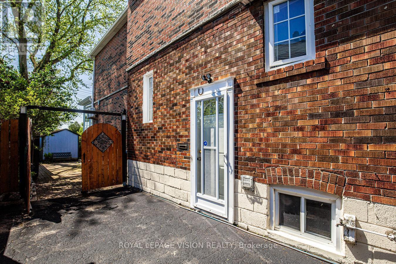79 Foxwell Street, Toronto (Rockcliffe-Smythe), Ontario  M6N 1Y9 - Photo 36 - W12209660