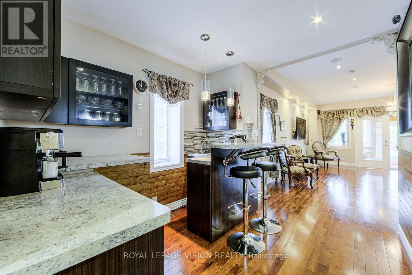 79 Foxwell Street, Toronto (Rockcliffe-Smythe), Ontario  M6N 1Y9 - Photo 9 - W12209660