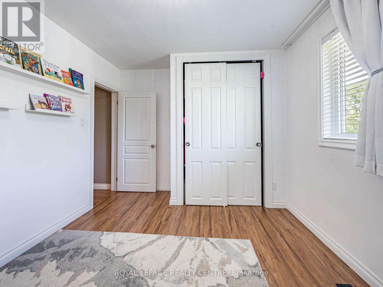 3184 Sunnyhill Drive, Mississauga, Ontario  L4X 2K4 - Photo 16 - W12209672