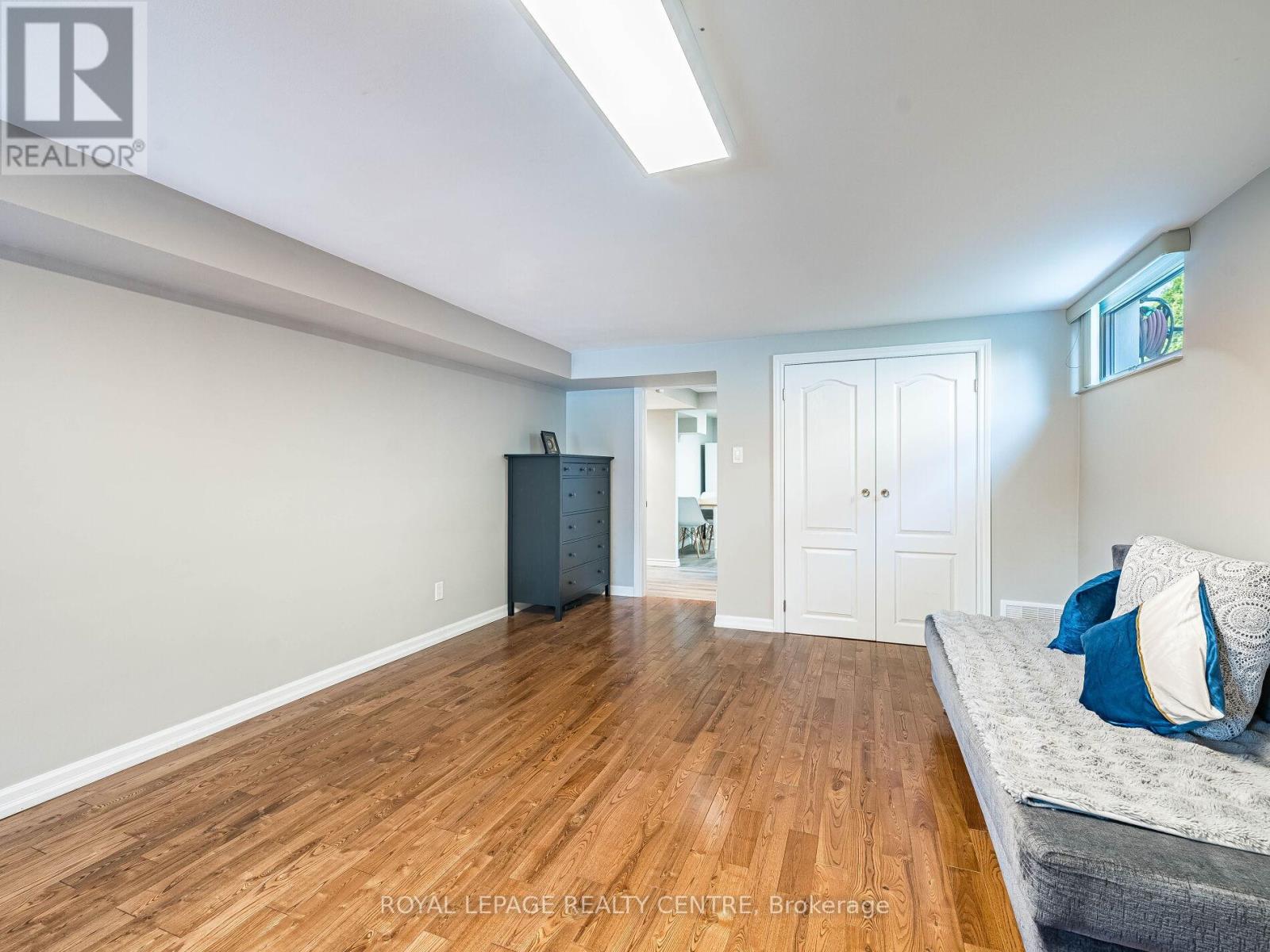 3184 Sunnyhill Drive, Mississauga, Ontario  L4X 2K4 - Photo 22 - W12209672