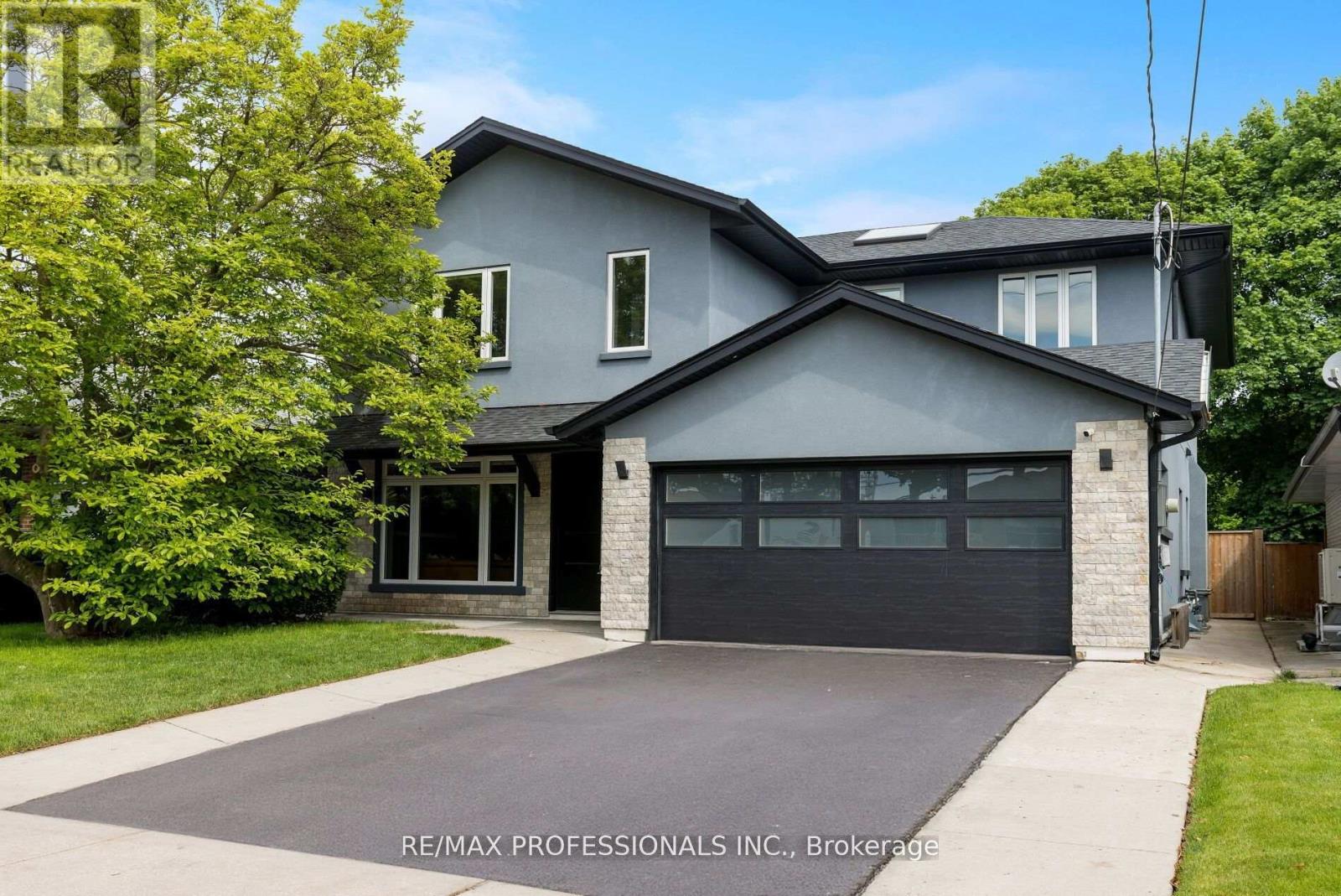 60 KEANE AVENUE, Toronto, Ontario