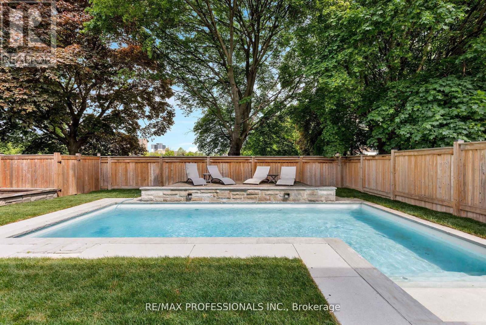 60 Keane Avenue, Toronto (Islington-City Centre West), Ontario  M9B 2C2 - Photo 16 - W12209679