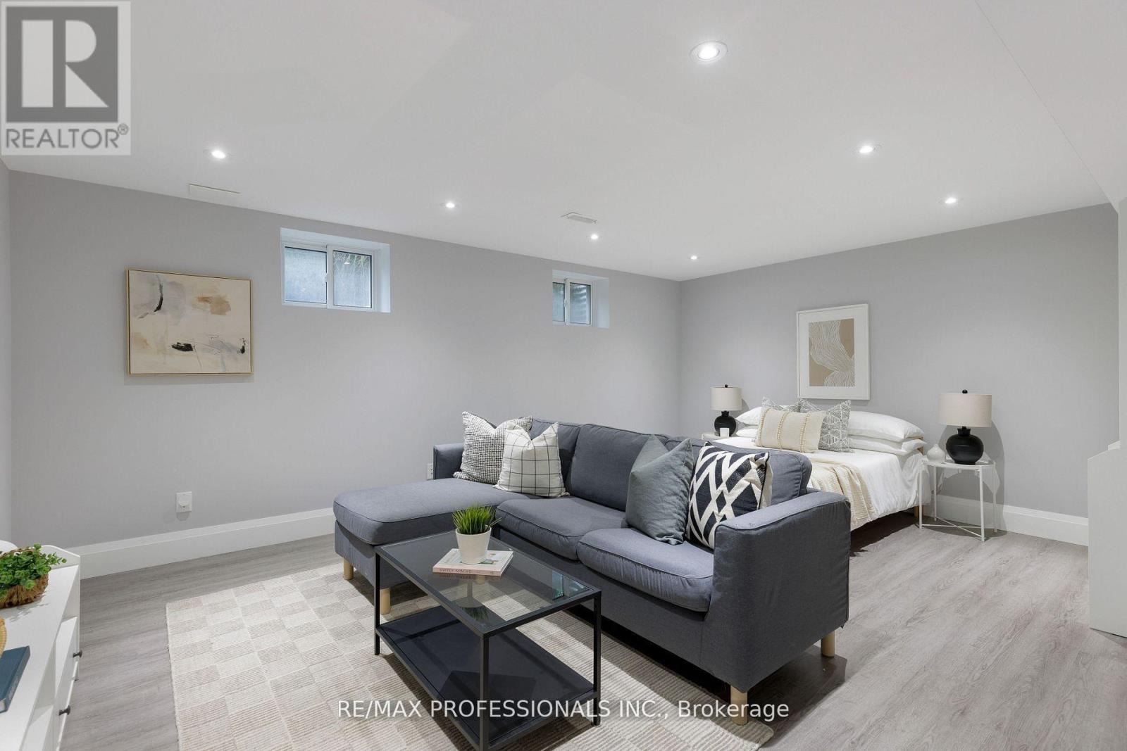 60 Keane Avenue, Toronto (Islington-City Centre West), Ontario  M9B 2C2 - Photo 46 - W12209679