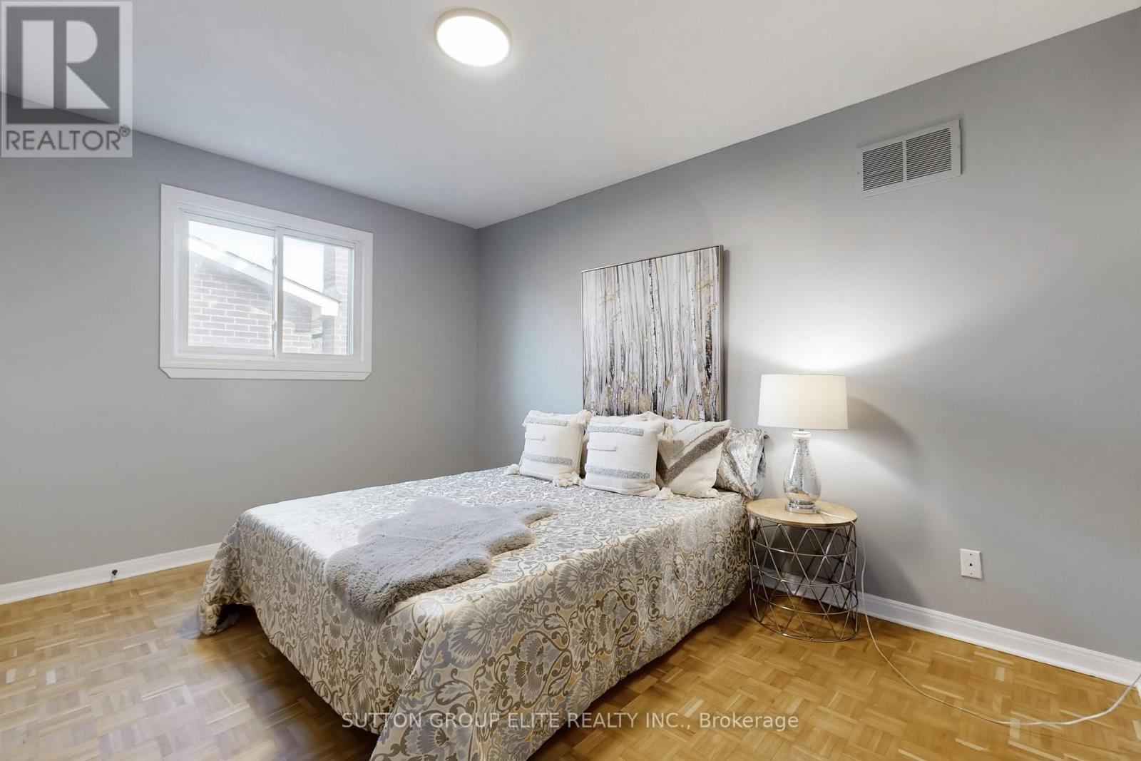 4280 Fieldgate Drive, Mississauga (Rathwood), Ontario  L4W 2C7 - Photo 26 - W12209699