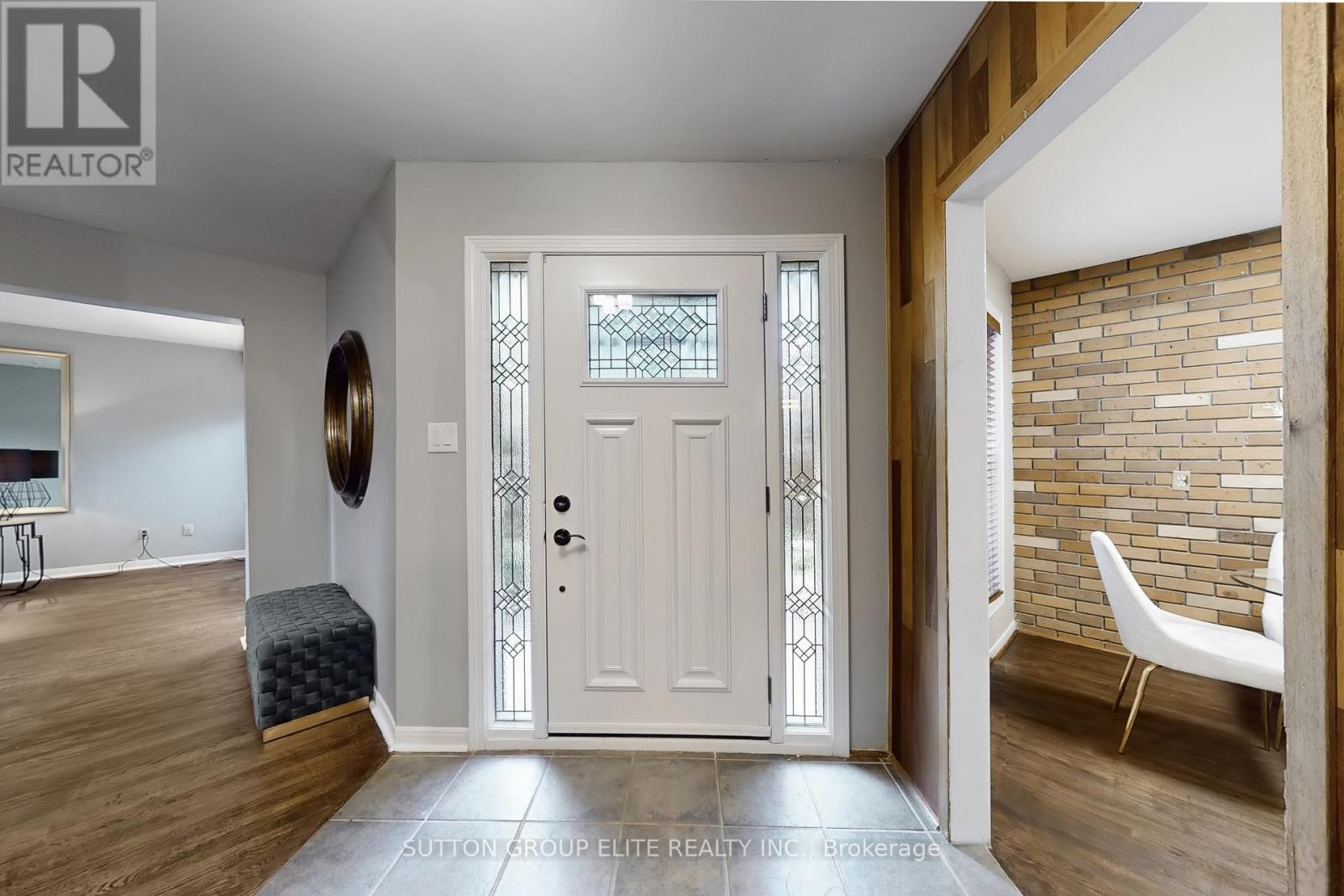 4280 Fieldgate Drive, Mississauga (Rathwood), Ontario  L4W 2C7 - Photo 3 - W12209699