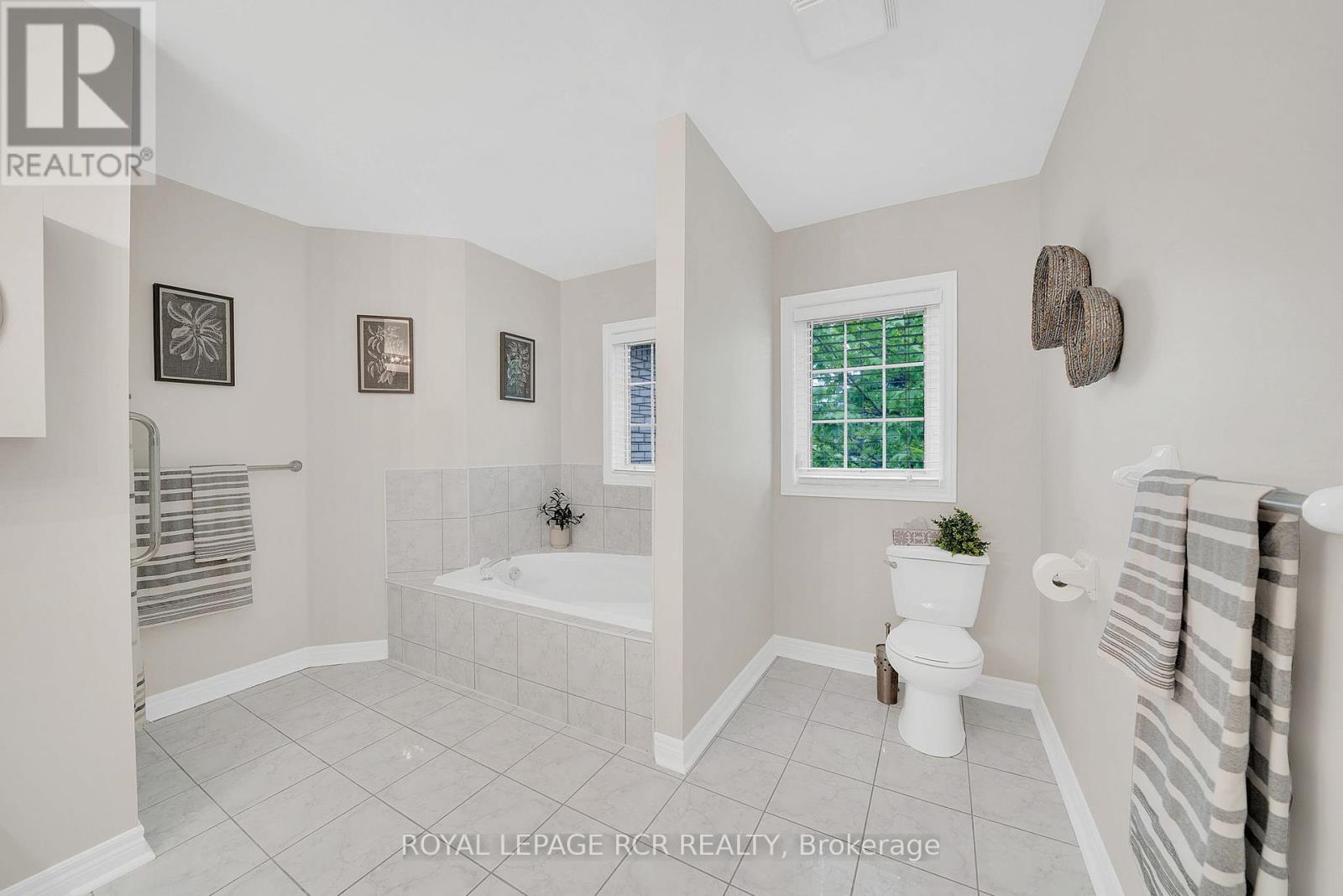 48 Cross Country Boulevard, Caledon (Bolton West), Ontario  L7E 2N6 - Photo 24 - W12209716