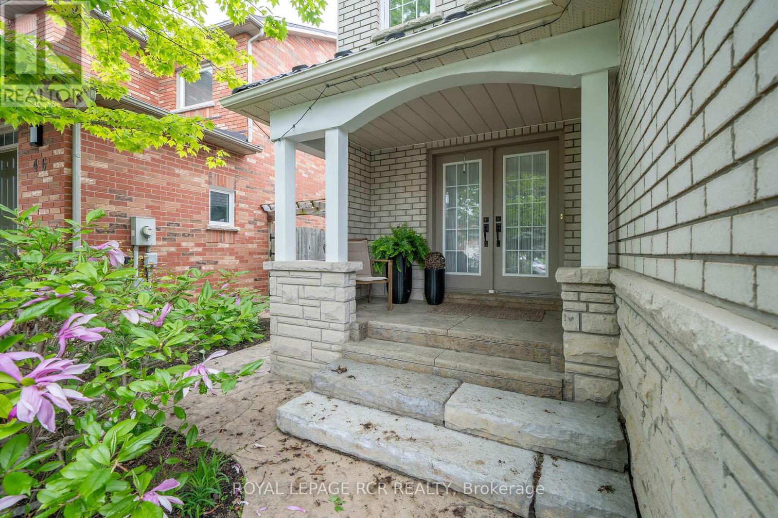 48 Cross Country Boulevard, Caledon (Bolton West), Ontario  L7E 2N6 - Photo 3 - W12209716