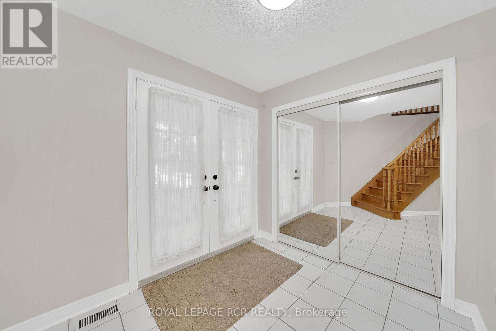 48 Cross Country Boulevard, Caledon (Bolton West), Ontario  L7E 2N6 - Photo 4 - W12209716