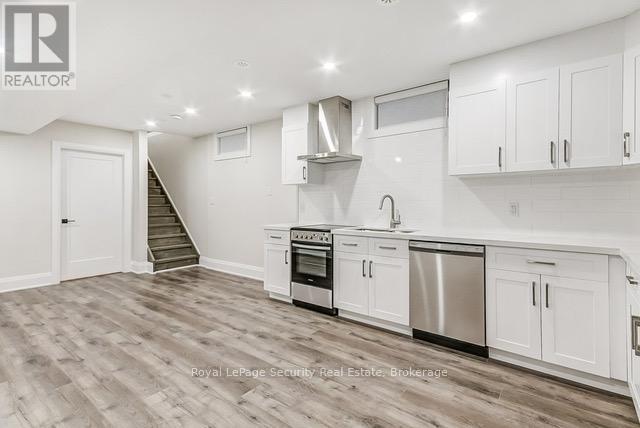 275 Nairn Avenue, Toronto, Ontario  M6E 4H7 - Photo 15 - W12209722