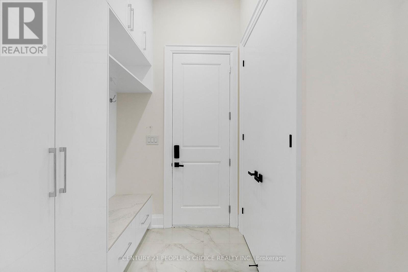 8915 Heritage Road, Brampton (Bram West), Ontario  L6Y 0E4 - Photo 13 - W12209725