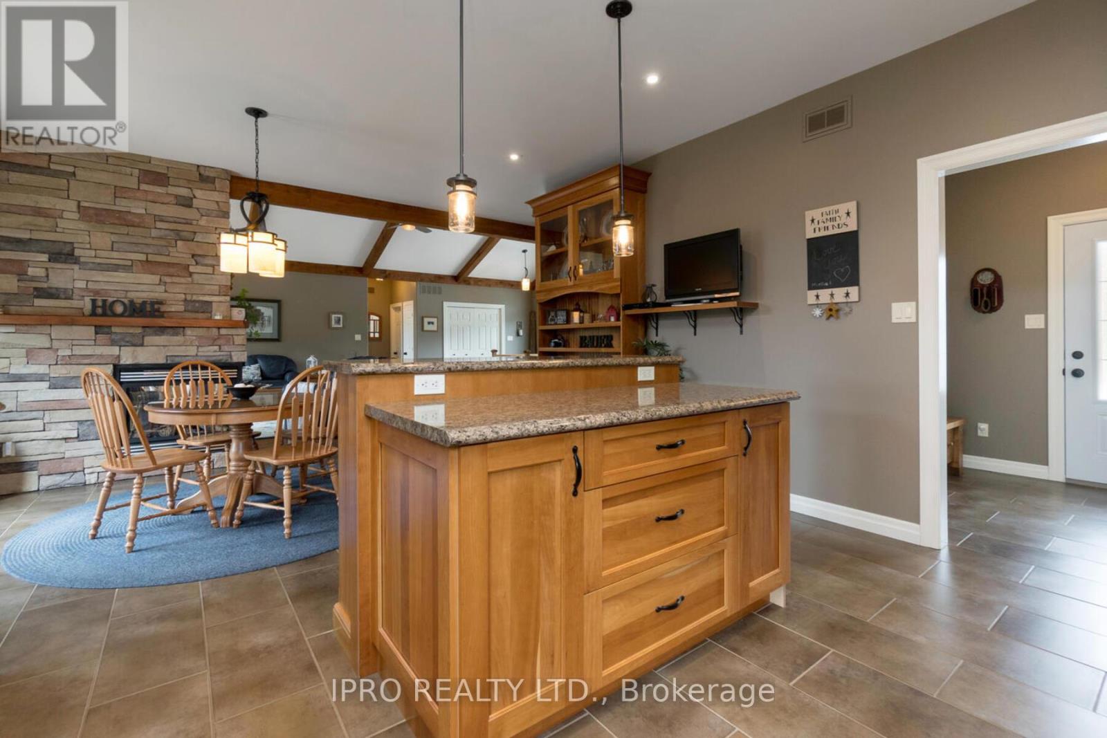 20341 St Andrews Road, Caledon, Ontario  L7K 2E6 - Photo 11 - W12209728
