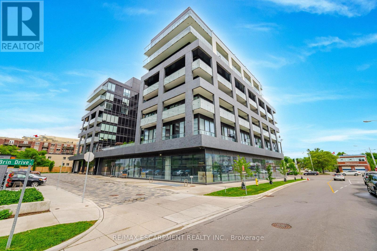 201 - 4208 DUNDAS STREET W, Toronto, Ontario