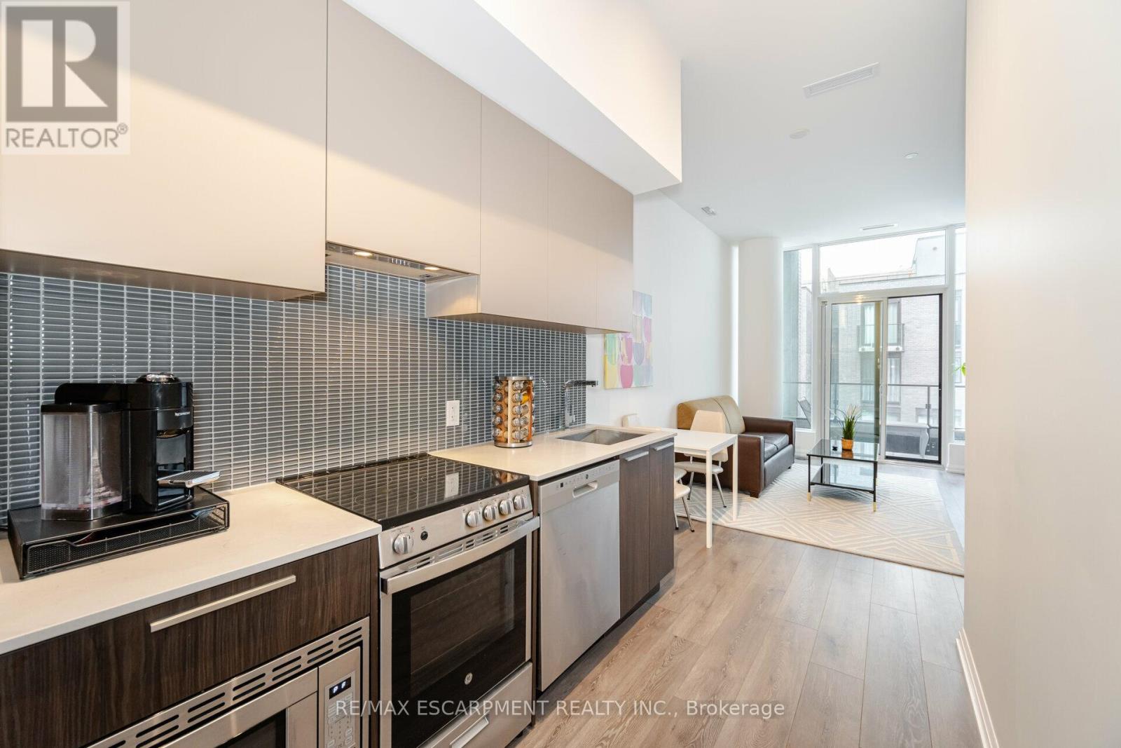201 - 4208 Dundas Street W, Toronto, Ontario  M8X 0B1 - Photo 19 - W12209739