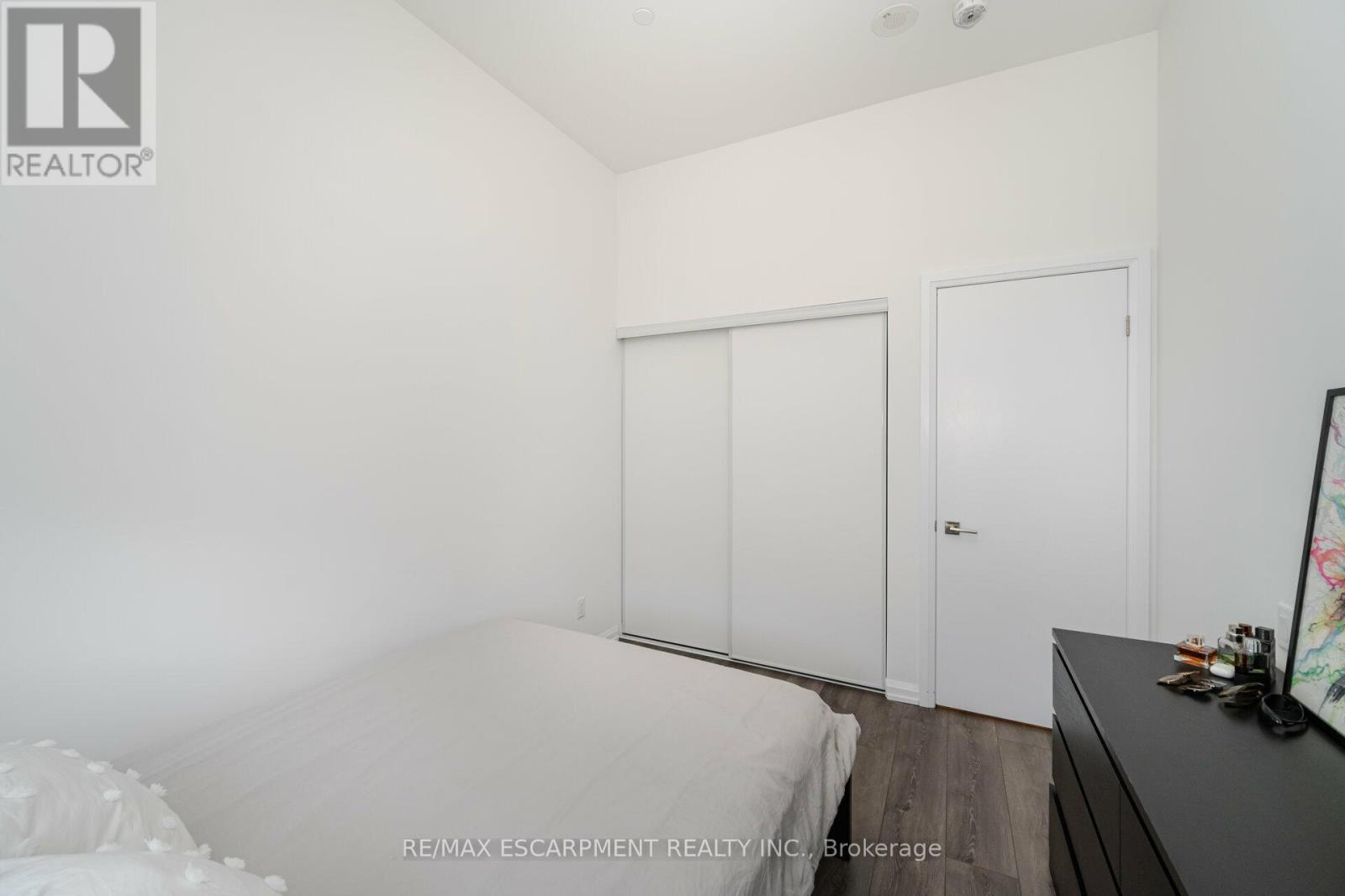 201 - 4208 Dundas Street W, Toronto, Ontario  M8X 0B1 - Photo 23 - W12209739