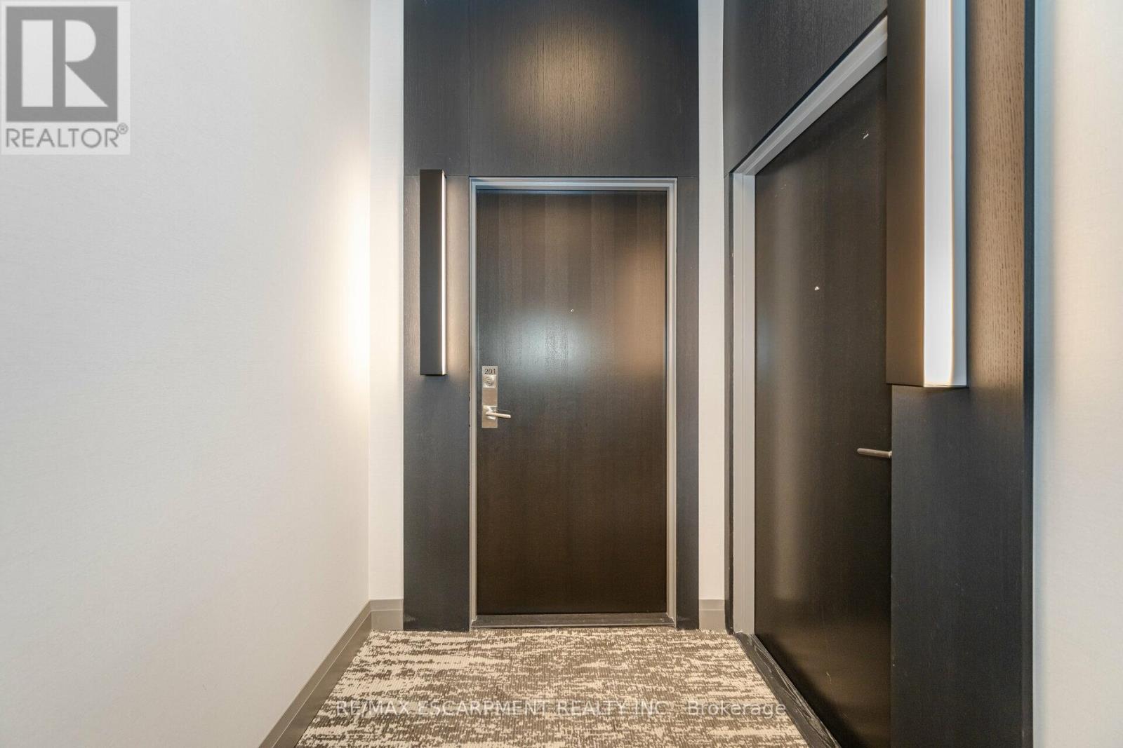201 - 4208 Dundas Street W, Toronto, Ontario  M8X 0B1 - Photo 7 - W12209739