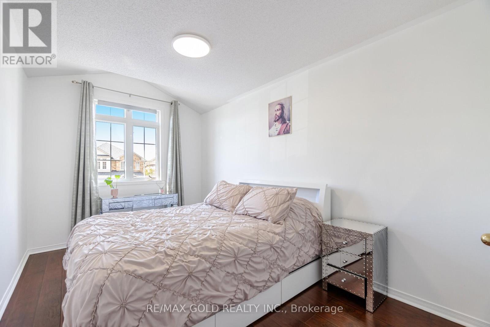 29 Skylar Circle, Brampton (Bram East), Ontario  L6P 0Z4 - Photo 14 - W12209741