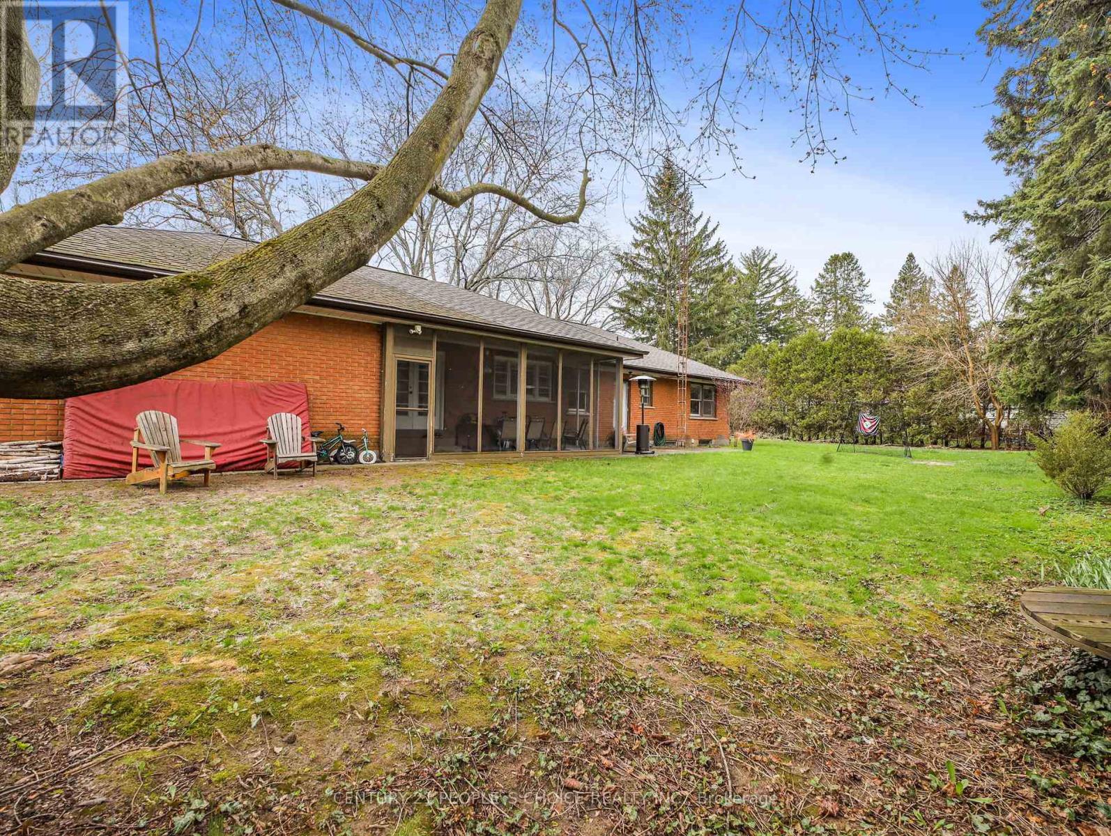 167 Blue Water Place, Burlington (Shoreacres), Ontario  L7L 2J3 - Photo 25 - W12209778