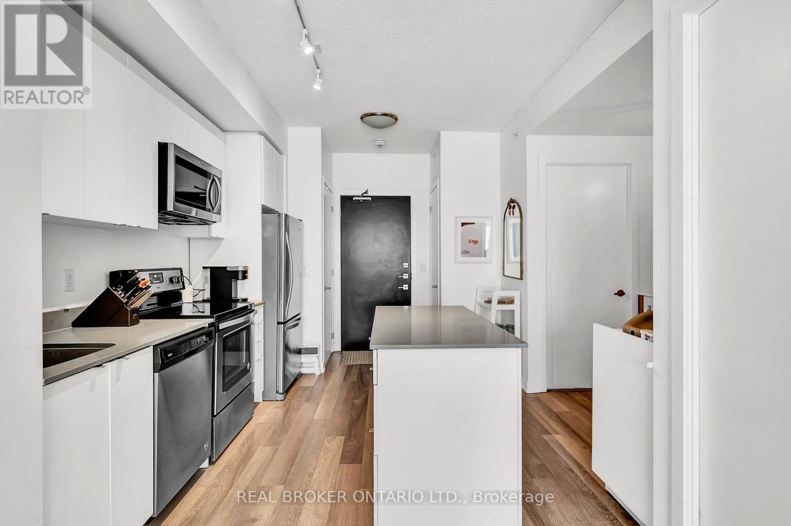 607 - 5240 Dundas Street, Burlington, Ontario  L7L 0J6 - Photo 11 - W12209784