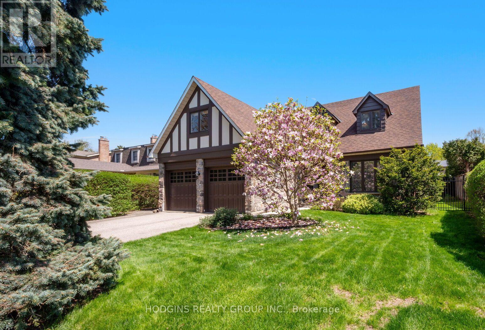 2547 KING RICHARD'S PLACE, Mississauga, Ontario
