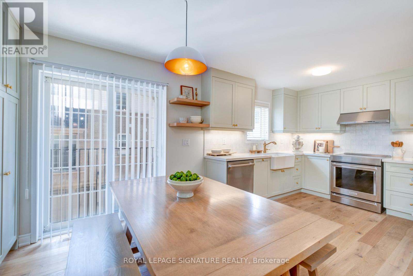 5 - 2361 Parkhaven Boulevard, Oakville (Ro River Oaks), Ontario  L6H 7S7 - Photo 5 - W12209788