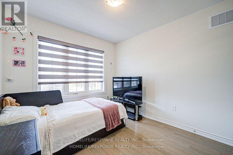 595 Celandine Terrace, Milton, Ontario  L9E 1Z7 - Photo 27 - W12209792
