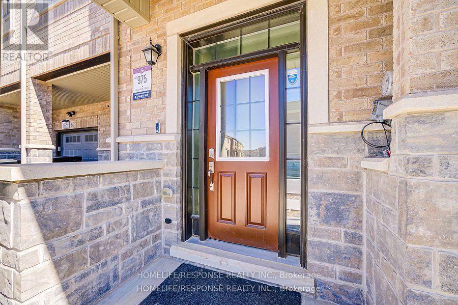 595 Celandine Terrace, Milton, Ontario  L9E 1Z7 - Photo 3 - W12209792