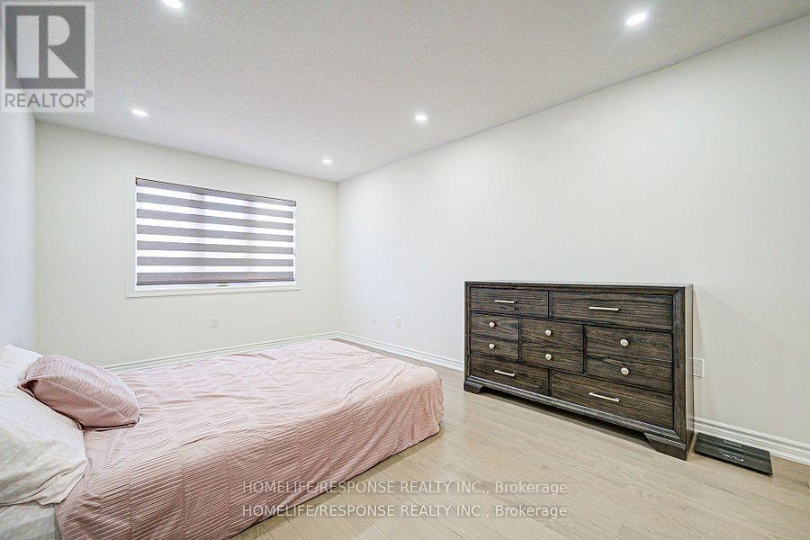 595 Celandine Terrace, Milton, Ontario  L9E 1Z7 - Photo 37 - W12209792