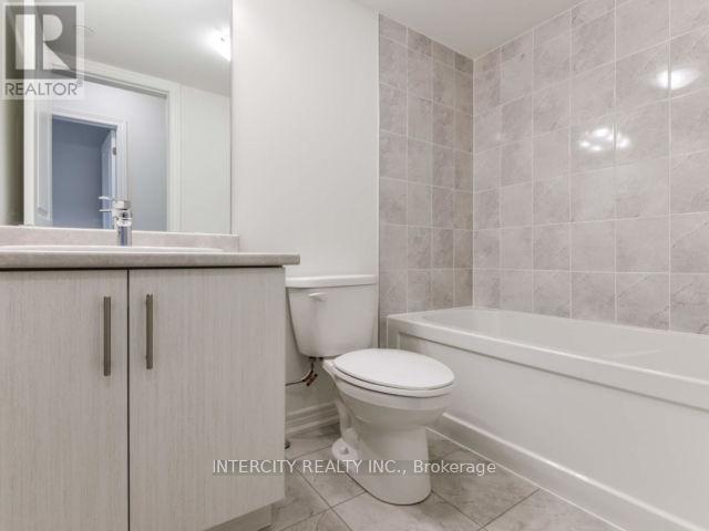 4 - 2205 Lillykin Street, Oakville, Ontario  L6H 7H2 - Photo 17 - W12209803