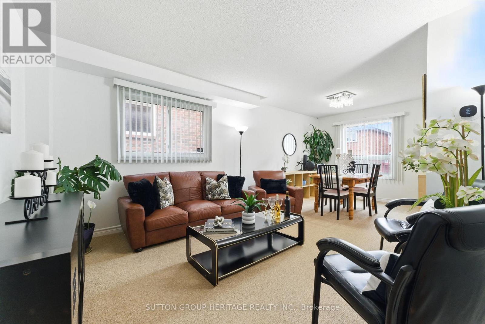 45 Wildercroft Avenue, Brampton (Brampton North), Ontario  L6V 4E9 - Photo 13 - W12209836