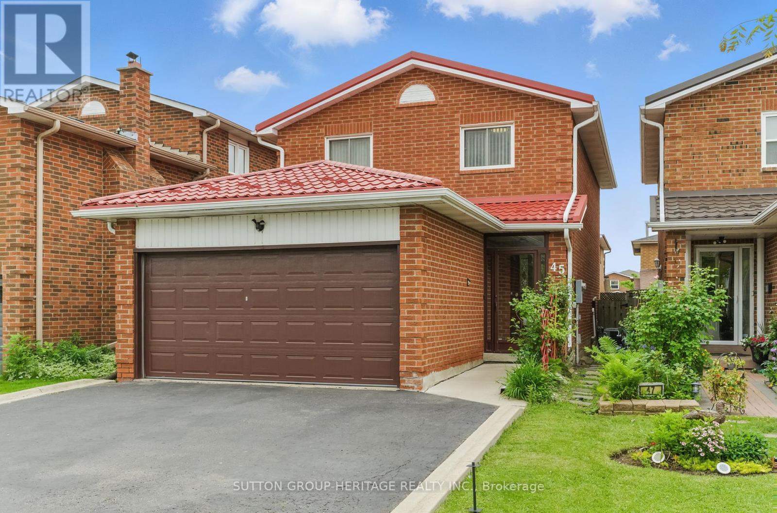 45 Wildercroft Avenue, Brampton (Brampton North), Ontario  L6V 4E9 - Photo 2 - W12209836