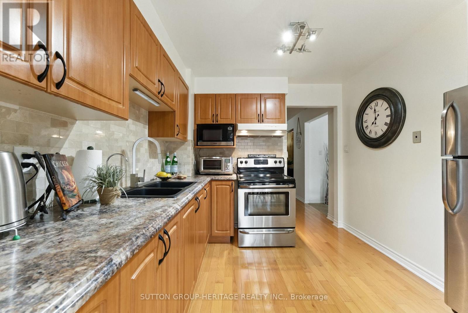 45 Wildercroft Avenue, Brampton (Brampton North), Ontario  L6V 4E9 - Photo 21 - W12209836