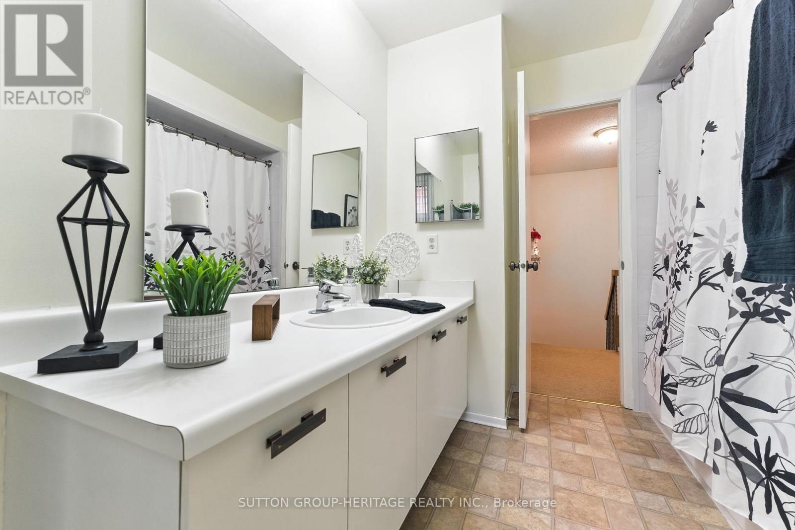45 Wildercroft Avenue, Brampton (Brampton North), Ontario  L6V 4E9 - Photo 31 - W12209836
