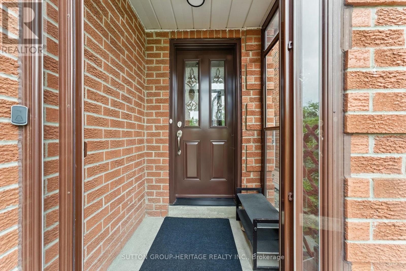 45 Wildercroft Avenue, Brampton (Brampton North), Ontario  L6V 4E9 - Photo 5 - W12209836