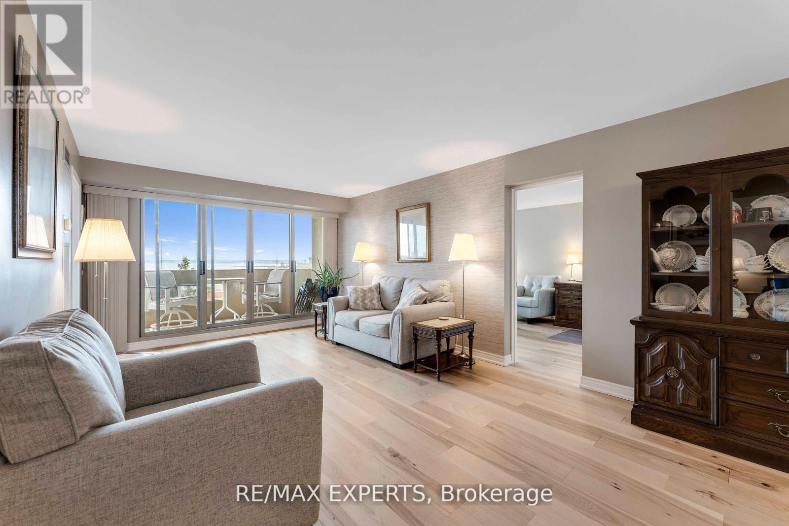 809 - 1201 North Shore Boulevard E, Burlington (Brant), Ontario  L7S 1Z5 - Photo 4 - W12209837