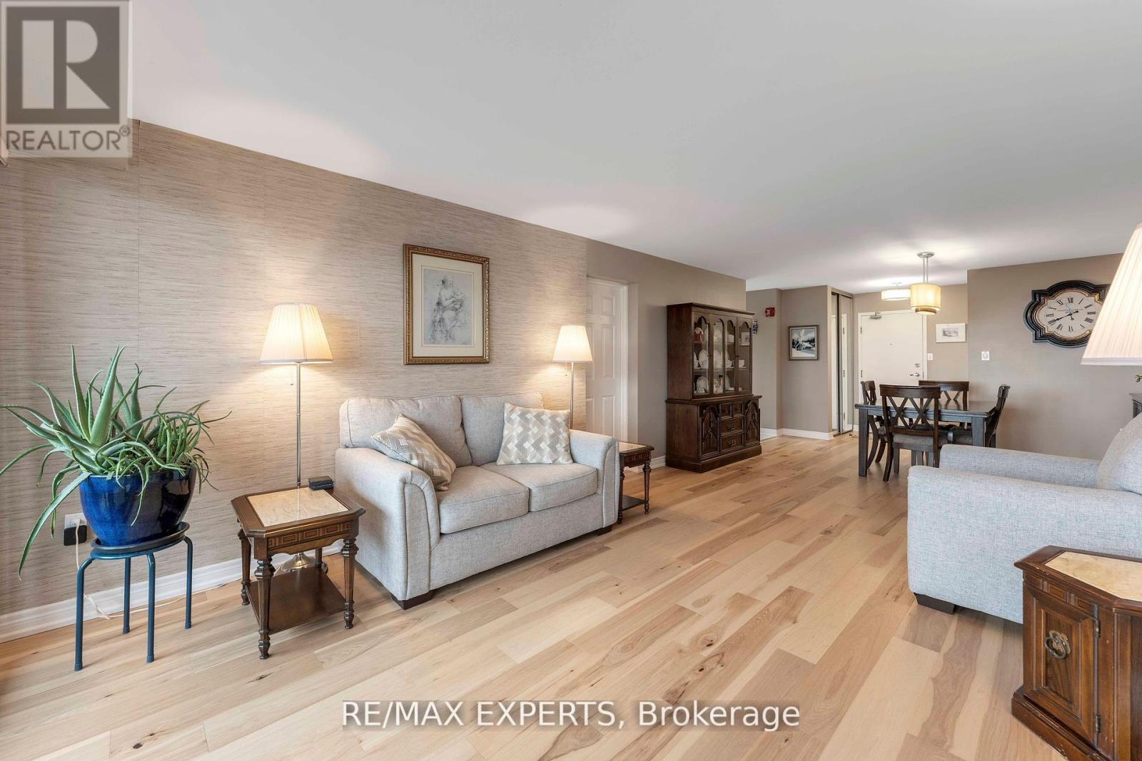 809 - 1201 North Shore Boulevard E, Burlington (Brant), Ontario  L7S 1Z5 - Photo 8 - W12209837