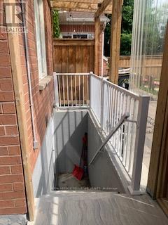 Lower - 7092 Walworth Court, Mississauga, Ontario  L5N 7L4 - Photo 3 - W12209842