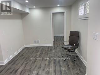 Lower - 7092 Walworth Court, Mississauga, Ontario  L5N 7L4 - Photo 7 - W12209842