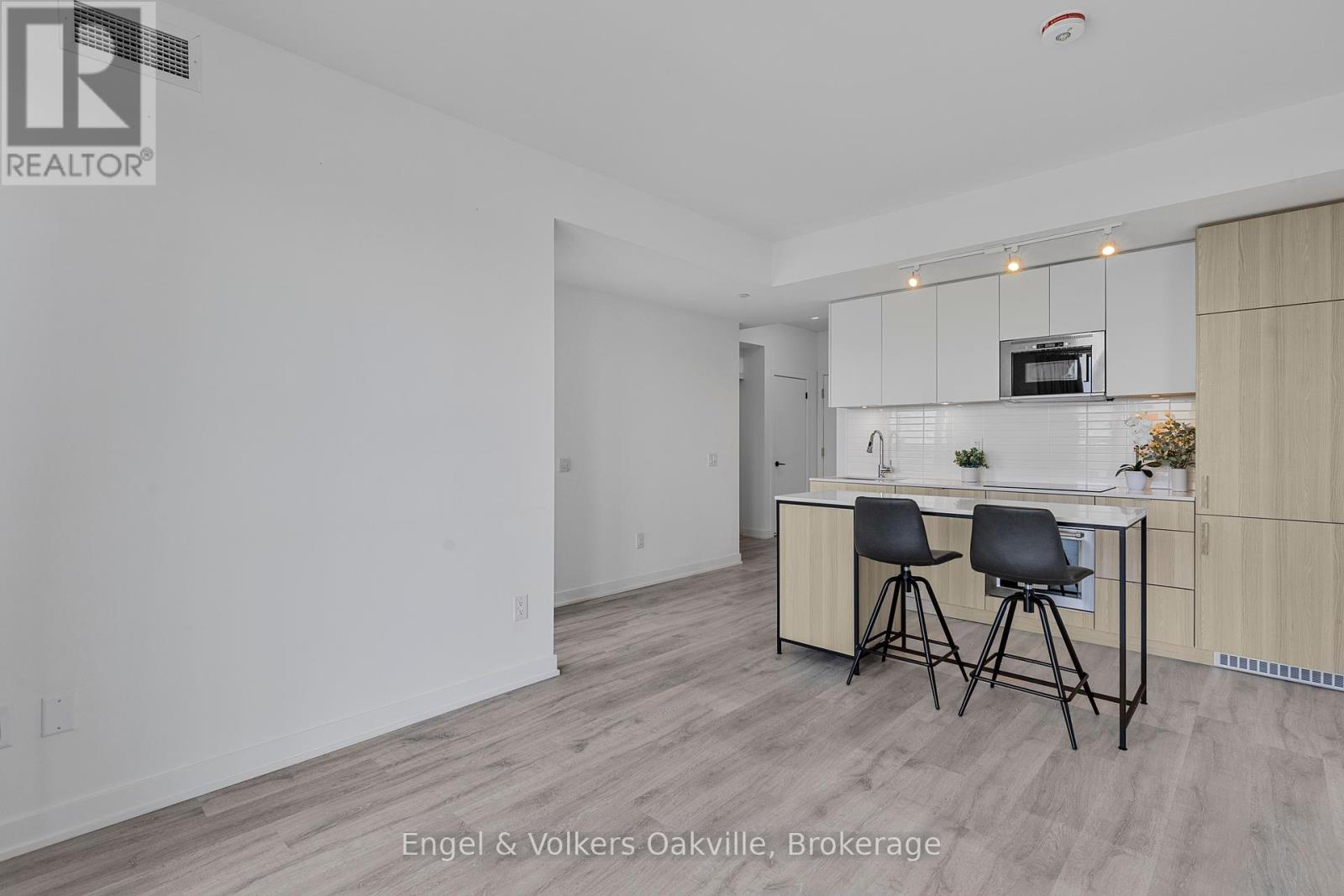 601 - 220 Missinnihe Way, Mississauga, Ontario  L5H 0A9 - Photo 20 - W12170525