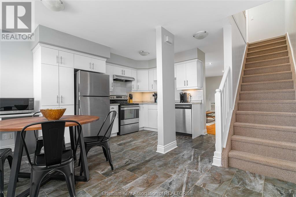 MLS# 25014633: 200 Emma STREET Unit# 12, Chatham, Canada