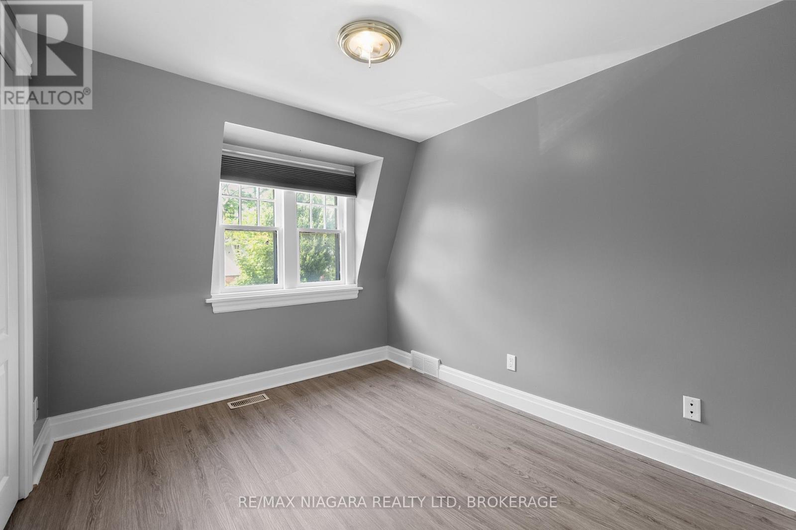 2969-2971 Portage Road, Niagara Falls, Ontario  L2J 2J6 - Photo 22 - X12209940