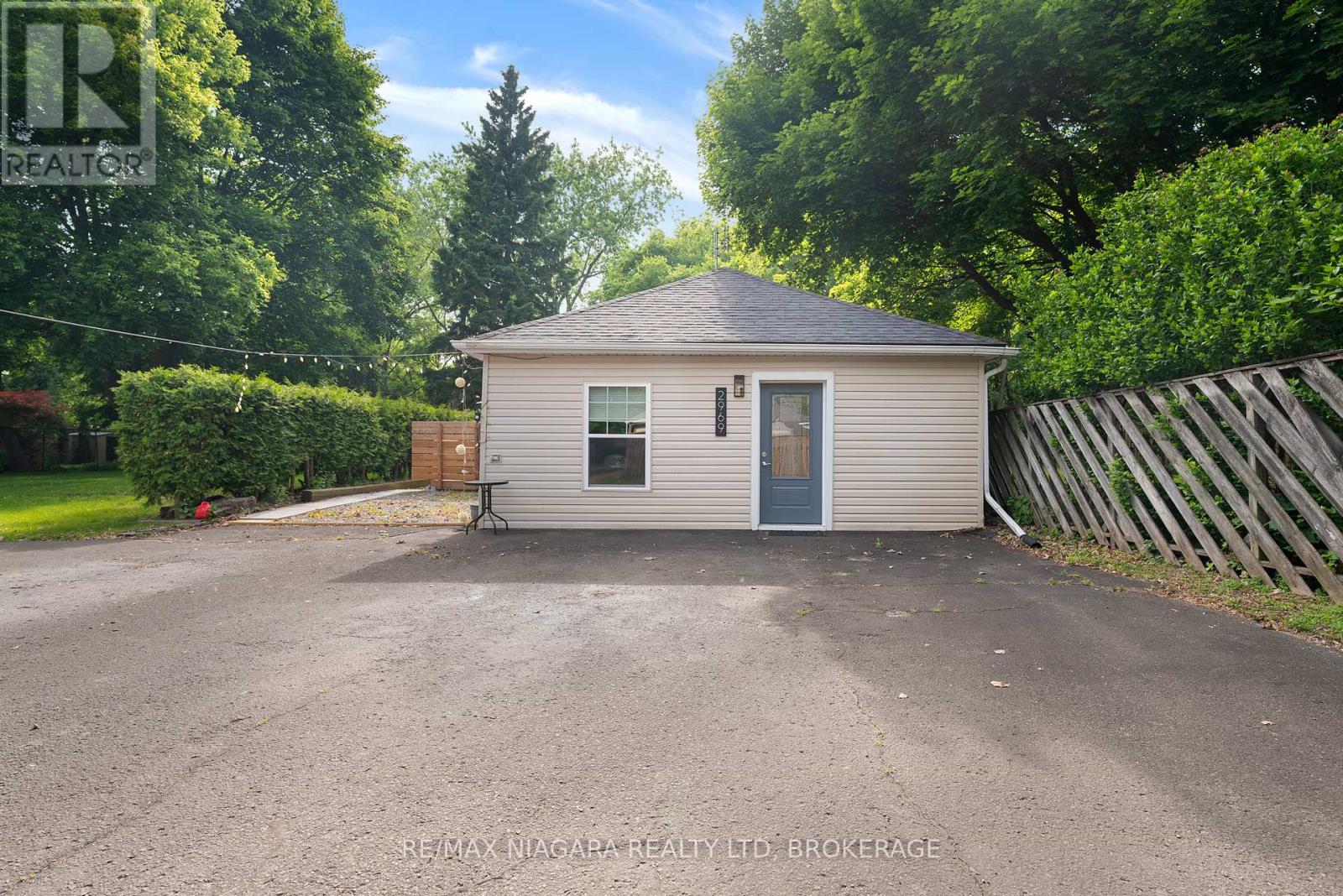 2969-2971 Portage Road, Niagara Falls, Ontario  L2J 2J6 - Photo 38 - X12209940