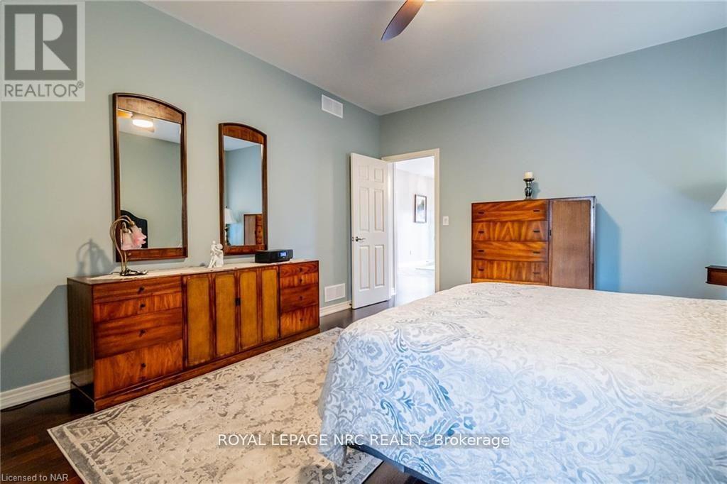 77 Michael Drive, Welland, Ontario  L3C 0A7 - Photo 26 - X12209983