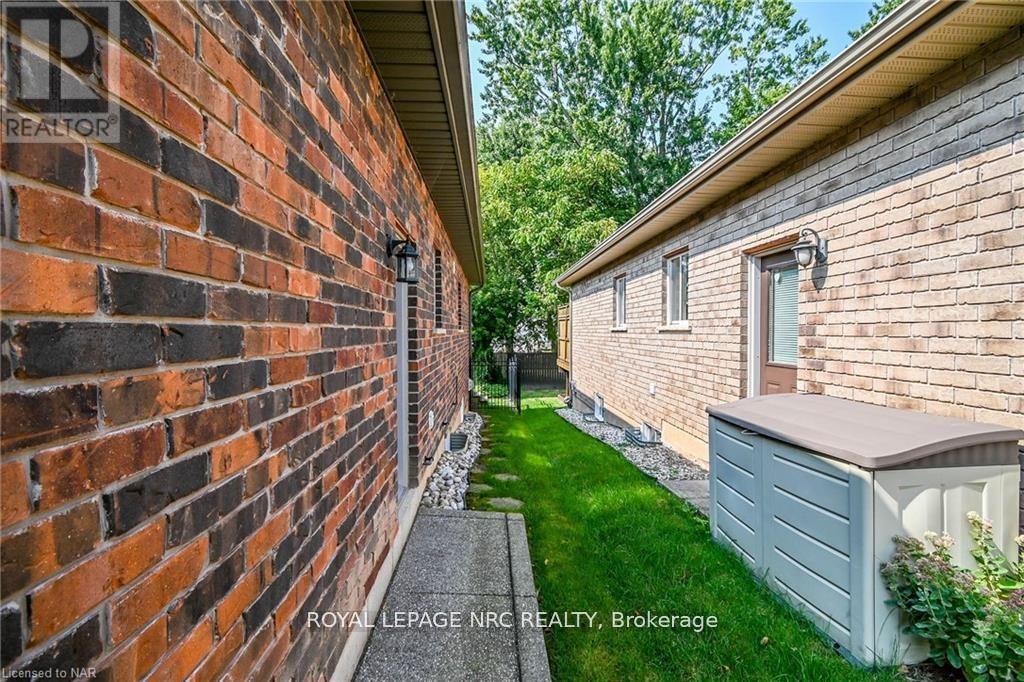 77 Michael Drive, Welland, Ontario  L3C 0A7 - Photo 40 - X12209983