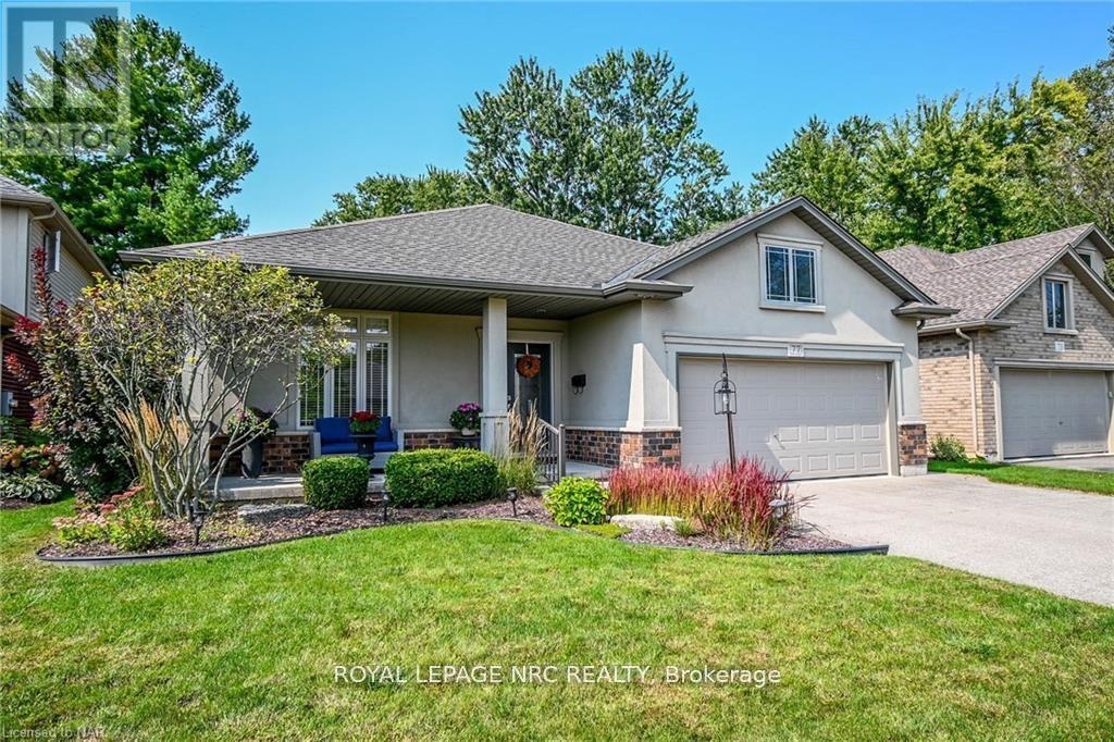 77 Michael Drive, Welland, Ontario  L3C 0A7 - Photo 5 - X12209983