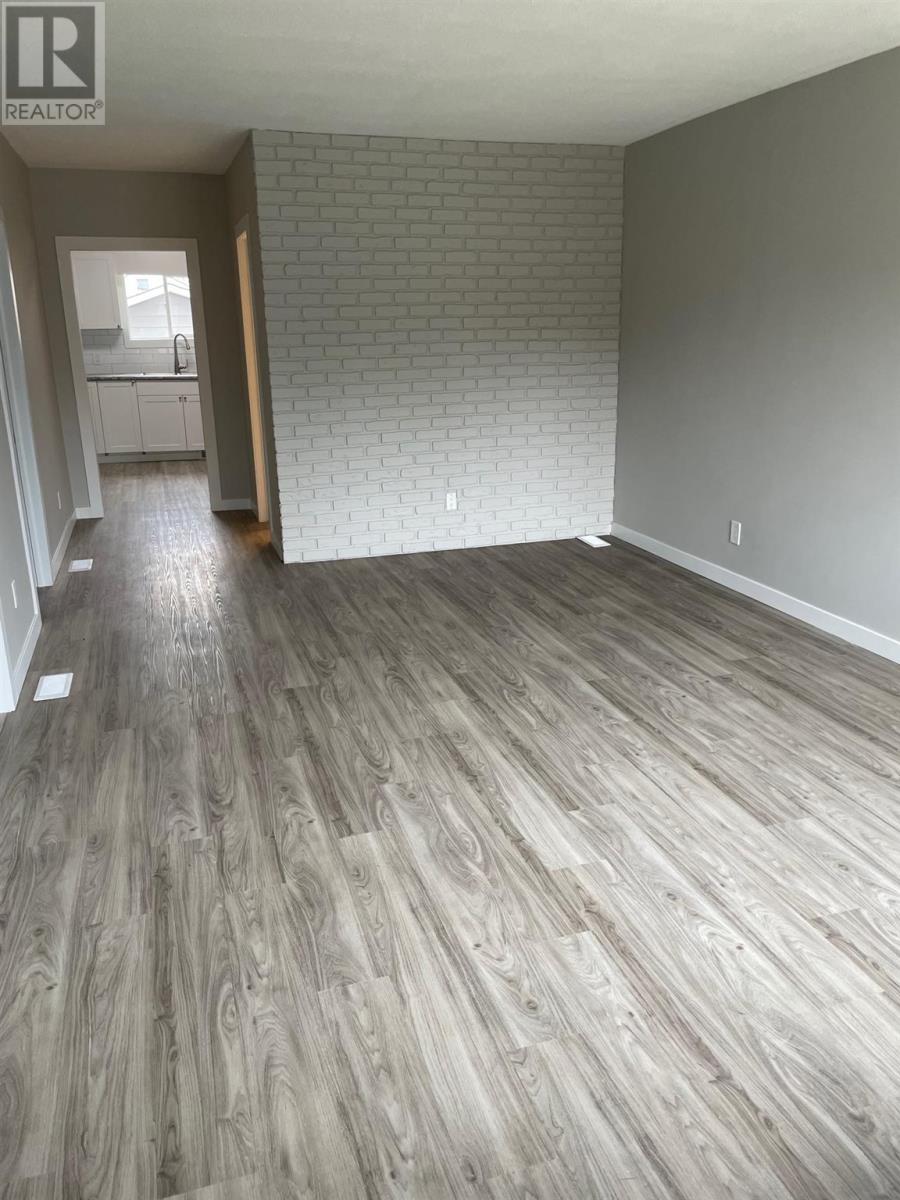 122 Francis St W, Thunder Bay, Ontario  P7E 4B9 - Photo 3 - TB251612