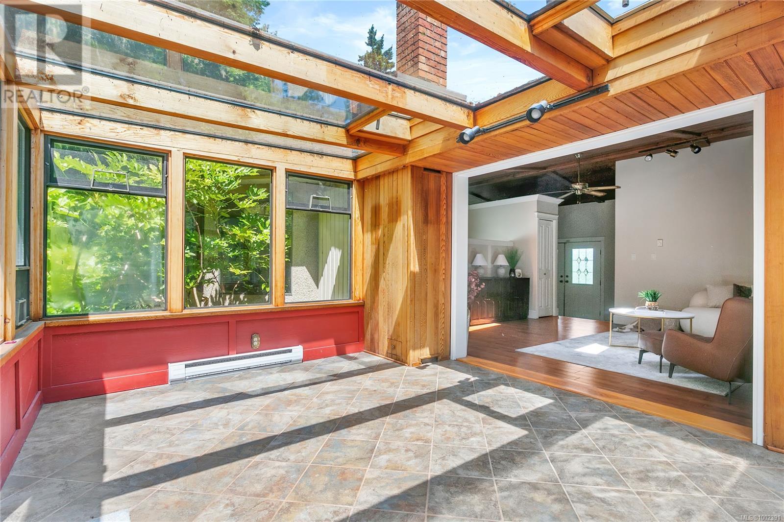1129 Faithwood Pl, Saanich, British Columbia  V8X 4Y6 - Photo 28 - 1002391