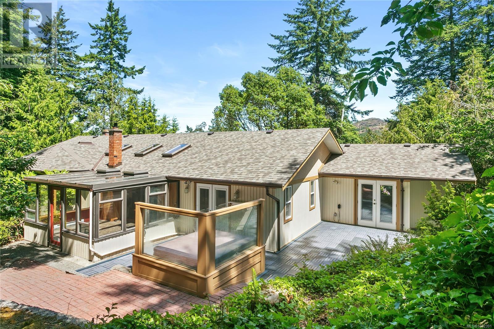 1129 Faithwood Pl, Saanich, British Columbia  V8X 4Y6 - Photo 43 - 1002391