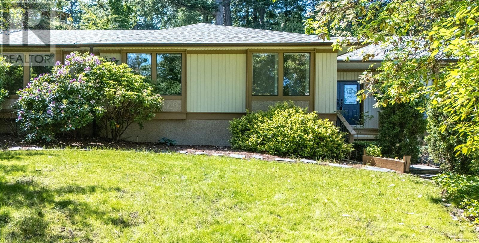 1129 Faithwood Pl, Saanich, British Columbia  V8X 4Y6 - Photo 44 - 1002391