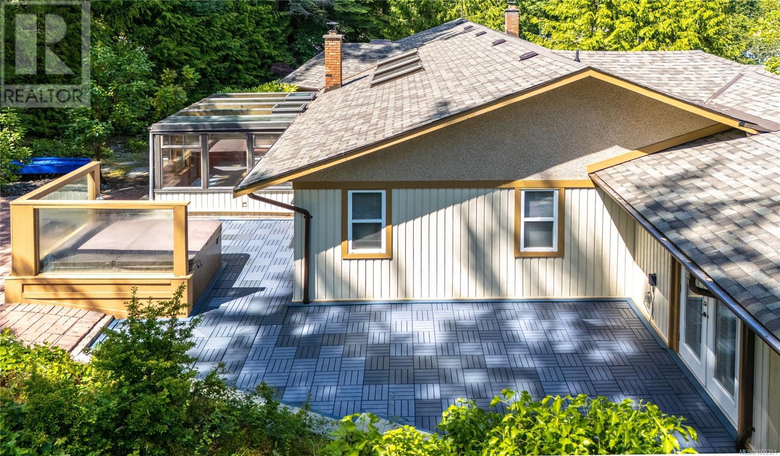 1129 Faithwood Pl, Saanich, British Columbia  V8X 4Y6 - Photo 45 - 1002391